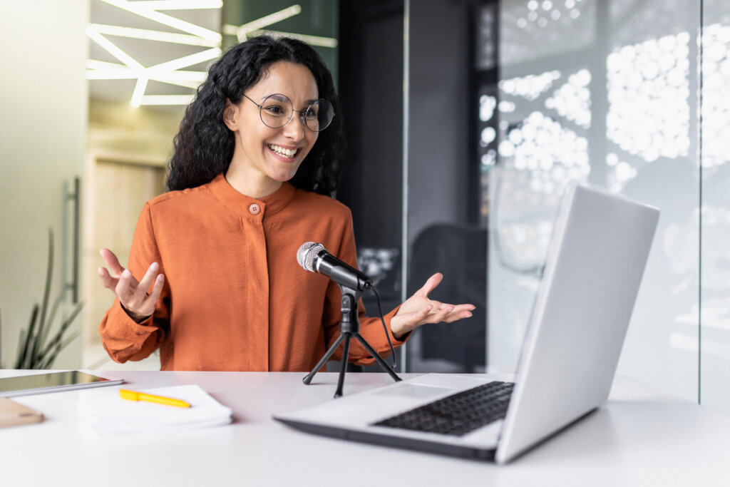 Why Do Freelancers Need a Podcast to Establish Their Personal Brands?