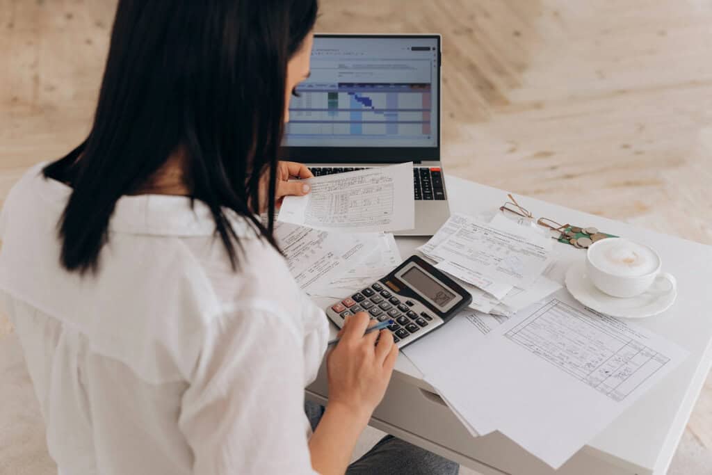 How Do Freelancers Manage Finances While Planning for Tomorrow?